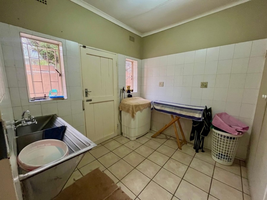 5 Bedroom Property for Sale in Protea Park North West